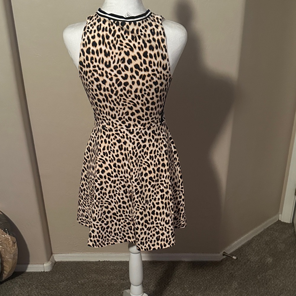 Vs pink Leopard Print Sleeveless Dress - Picture 3 of 4